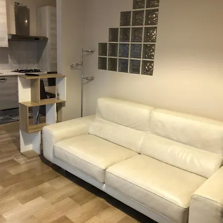Cini Infinity House * Cinisello Balsamo
