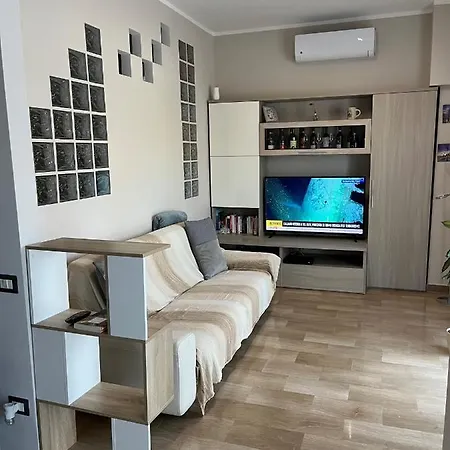 Cini Infinity House * Cinisello Balsamo